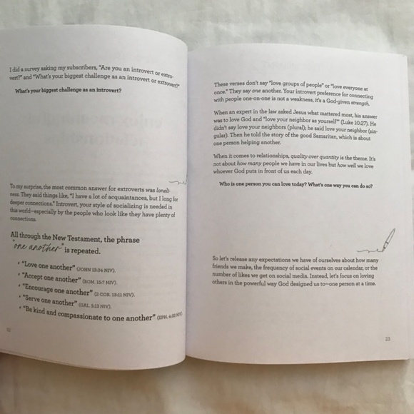 ๐3/$35 Introvert By Design Journal Paperback Book by Holley Gerth - Picture 6 of 7